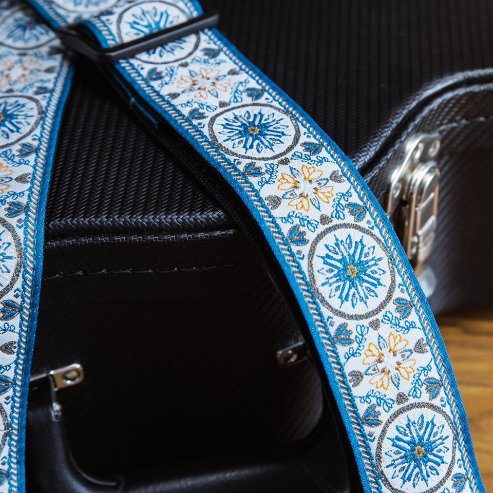 perris-jacquard-guitar-strap-i-สายสะพายกีตาร์ผ้าทอ-made-in-canada