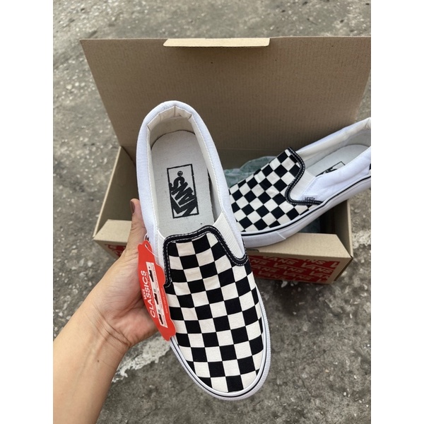 ภาพสินค้าvans slip on(ตารางขาวดำ/ขอบดำ) มีขนาด 36-45 จากร้าน marinok บน Shopee ภาพที่ 5