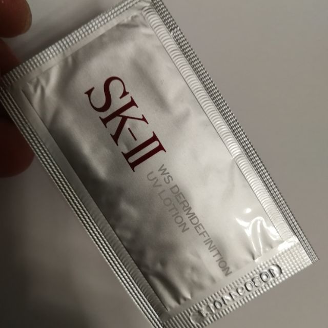 0-6g-sk-ii-whitening-source-derm-definition-uv-lotion