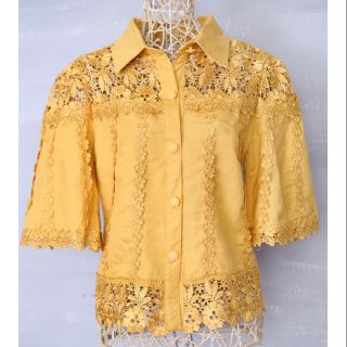 เสื้อลูกไม้อิตาลี่ แขน 5 ส่วน มาใหม่ล่าสุดค่ะ ลายดอกไม้เก๋ๆ ไม่ซ้ำใครค่ะ สวยมาก
