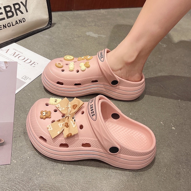 ภาพสินค้าพร้อมส่ง รองเท้าสไตล์เกาหลี รองเท้าหัวโต แบบสวมรัดส้น ลายน้องหมี พื้นสูง 4 ซม. พื้นนิ่ม จากร้าน plaikhemshop บน Shopee ภาพที่ 9