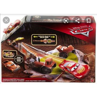 Cars smokie tractor challenge playset​