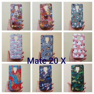 เคสแข็ง Mate20X เคสไม่คลุมรอบนะคะ เปิดบน เปิดล่าง (ตอนกดสั่งซื้อ จะมีให้เลือกลายก่อนชำระเงินค่ะ)