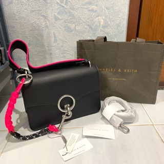 Unused!! กระเป๋า charles and keith