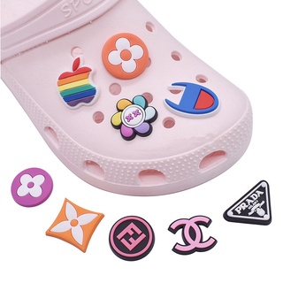 พร้อมส่ง กระดุมติดรองเท้า Crocs Jibbitz Pins หลากสีสัน DIY