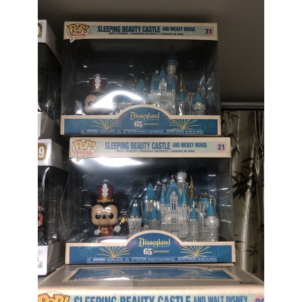 pop-funko-town-sleeping-beauty-castle-mickey-mouse-walt-disney-disneyland