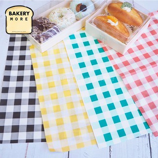 กระดาษห่อเบอเกอร์ กระดาษรองขนม  Burger paper ขนาด 12x12 นิ้ว ( 100 แผ่น/ แพค ) - bakerymore