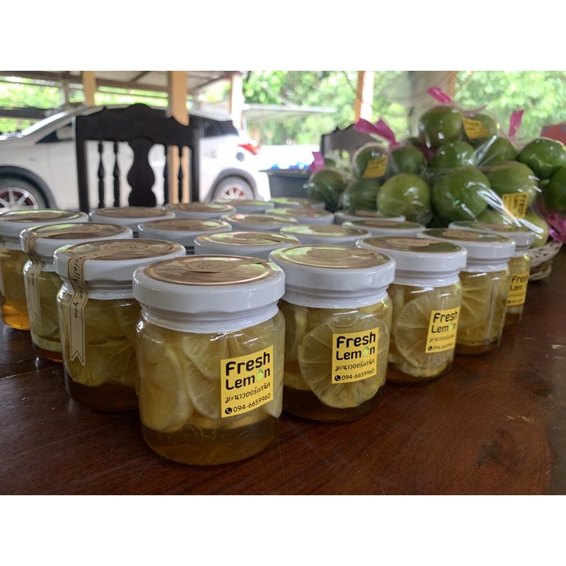 ภาพสินค้าfresh lemon มะนาวน้ำผึ้ง (210 ml) ไม่ใส่สารกันบูด ใช้มะนาวออร์แกนิคและน้ำผึ้งเดือน 5 คัดสรรมาอย่างดี จากร้าน ying128887 บน Shopee ภาพที่ 2