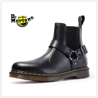 ภาพหน้าปกสินค้าdr. martens air wair รองเท้าบู๊ทส์มาร์ตินประดับหัวเข็มขัด ซึ่งคุณอาจชอบสินค้านี้