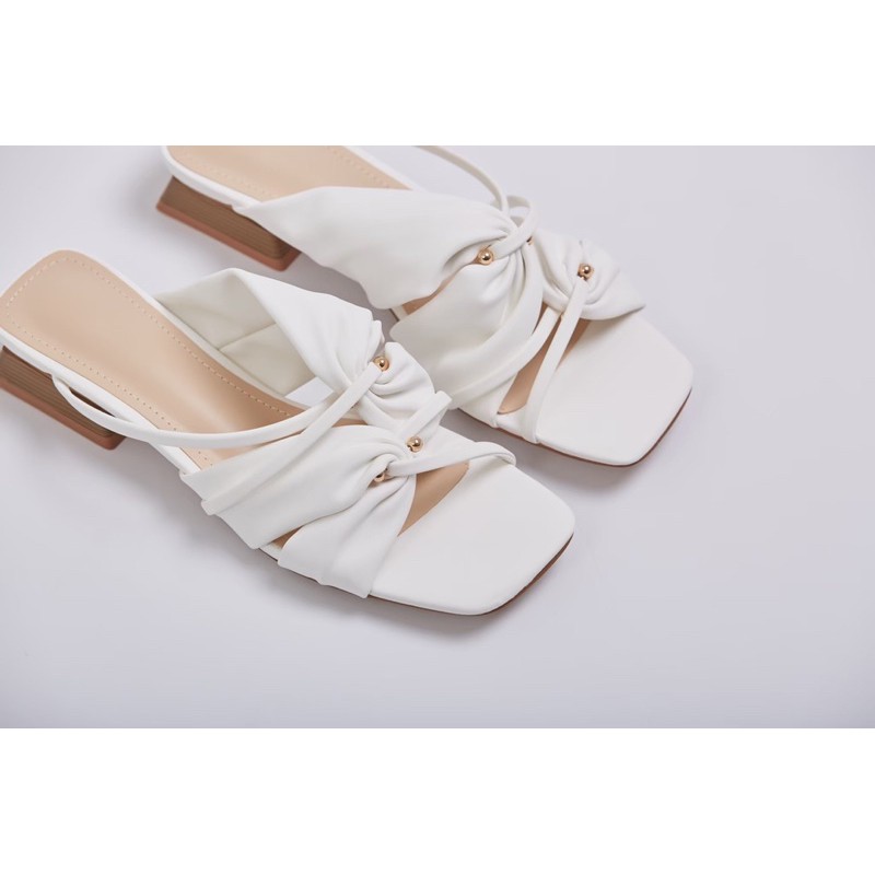 chawashoes-daisy-white-color