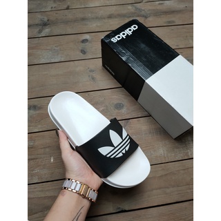 ภาพจริงสุดพิเศษรองเท้าแตะ Adidas Adilette ลายทางซีรีส์หลากสี