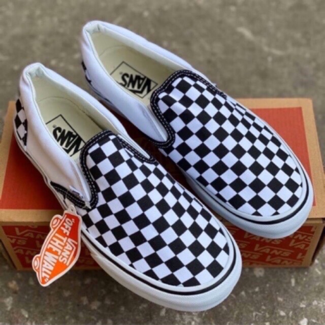 รองเท้า-มาใหม่-vans-checkerboard-slip-on-ตารางหมากรุก-ครีม-ดำ