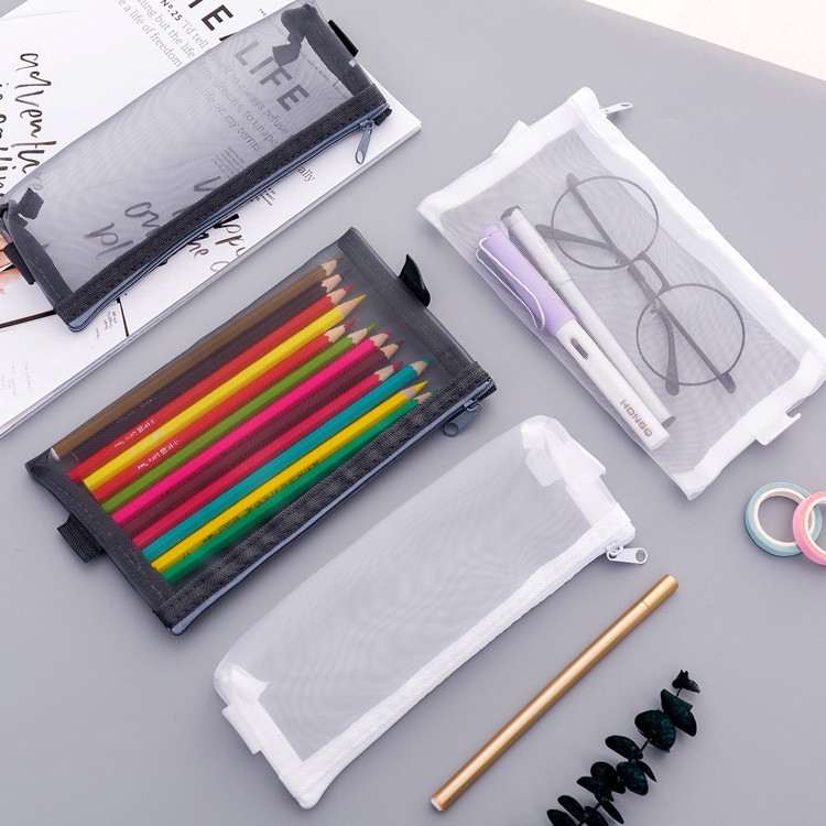 รูปภาพของกระเป๋าดินสอ ชนิดผ้าตาข่าย สีดำ สีขาว สไตล์แฟชั่นลองเช็คราคา