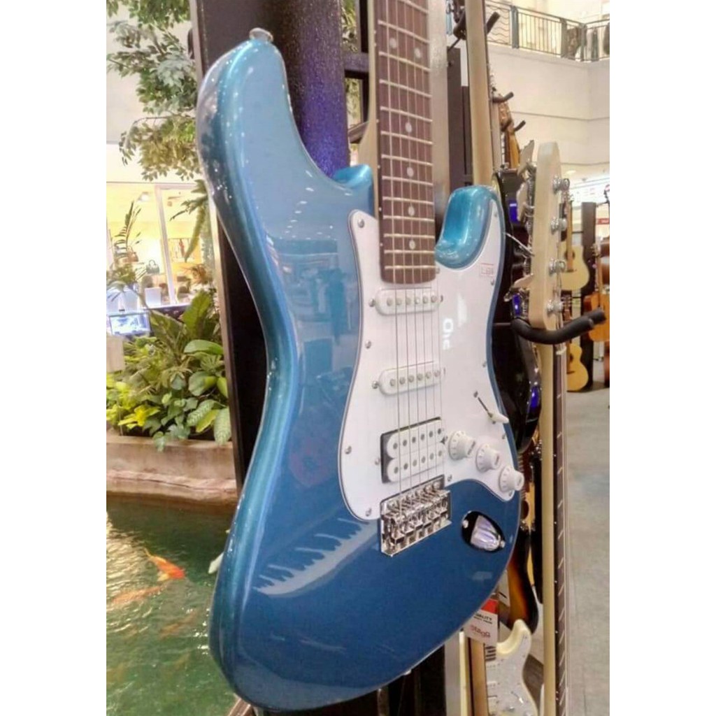 กีตาร์ไฟฟ้า-aria-stg-004-strat-ssh-พร้อมกระเป๋า-gigbag