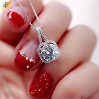 ภาพหน้าปกสินค้า【COD Tangding】(ซื้อ 1 แถม 1) จี้สร้อยคอคริสตัล rhinestone เครื่องประดับแฟชั่น ที่เกี่ยวข้อง