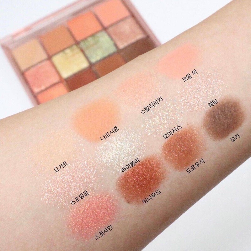 ภาพสินค้าพรีออเดอร์ A.Black Glam Change Multi Palette พาเลทอายแชโดว์ จากร้าน onniecosmetic1989 บน Shopee ภาพที่ 3