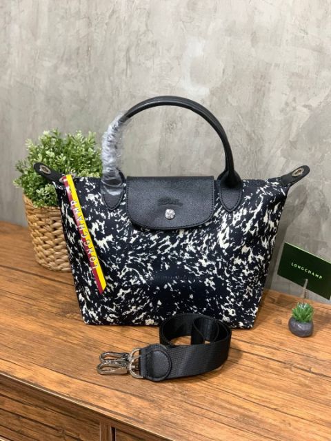 กระเป๋าถือ-สะพาย-longchamp