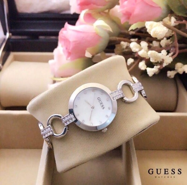 นาฬิกาข้อมือ-guess