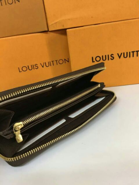 louis-vuitton-หนังแท้