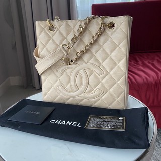 Used like new Chanel Pst caviar holo12 in lightbeige