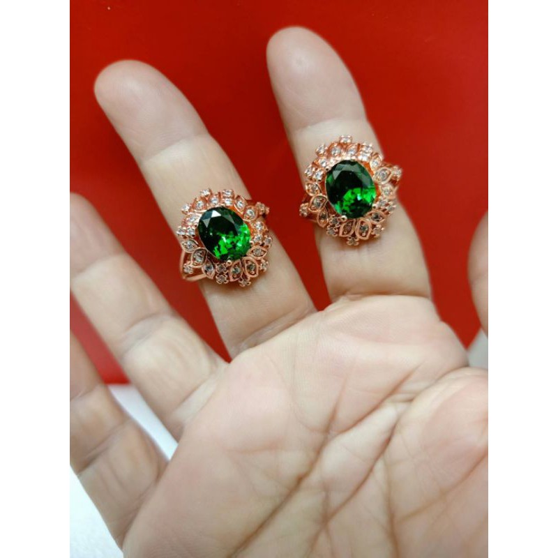 แหวนนาค-แหวนนาคหัวทับทิมหยกสีเขียว