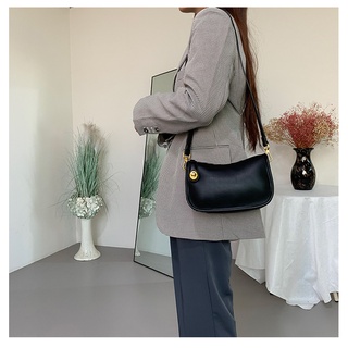 BJ037 (สินค้าพรีออเดอร์) กระเป๋าสะพายข้าง น่ารัก สไตล์เกาหลี
