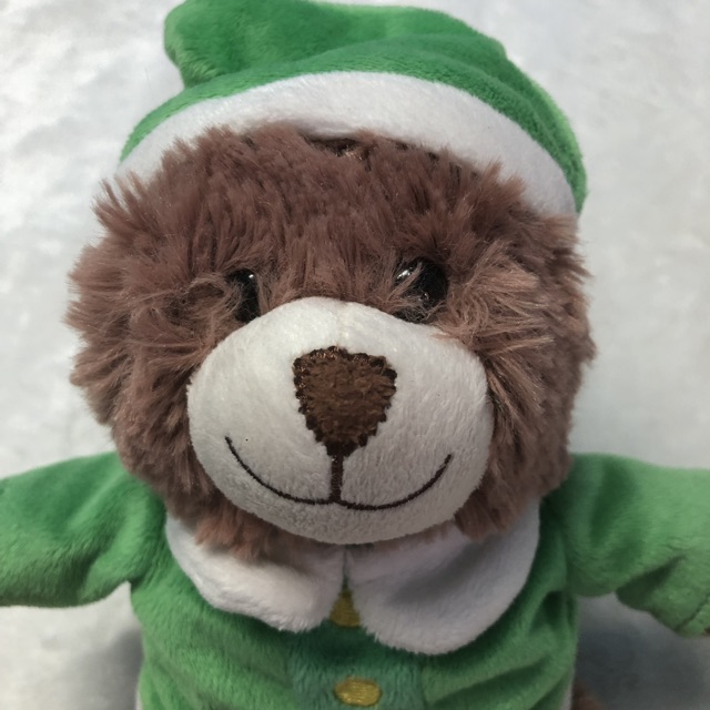 ตุ๊กตาหมีในชุดนอนสีเขียว-animal-adventures