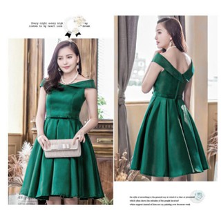 ลดราคา!! ชุดราตรีสีเขียวสวยหรู 2XL รอบอก 38 นิ้ว (DB0778)