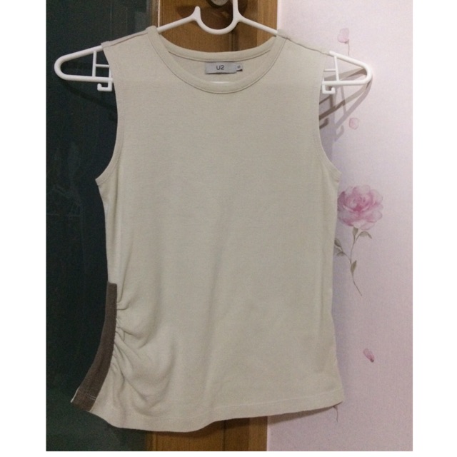 เสื้อแขนกุดu2แท้-มือสอง