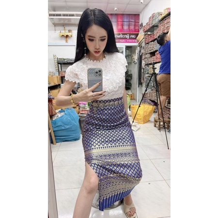 ภาพหน้าปกสินค้าผ้าถุงทรงผ่าลายไทยไฮโซ ผู้สาวซิ่นงาม จากร้าน armnuson บน Shopee