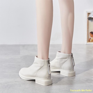 ภาพหน้าปกสินค้าSpot #🍀🔥Soft Leather Chelsea Short Boots Women 2021 New White Trendy Martin Small Heel Thin Flat ที่เกี่ยวข้อง