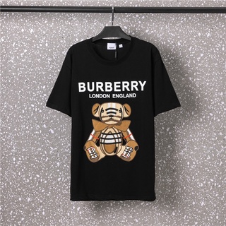 [S-5XL]เสื้อยืดแขนสั้นลําลอง เนื้อผ้าฝ้าย ปักลายหมี ทรงหลวม พลัสไซซ์ แฟชั่นคู่รัก สไตล์คลาสสิก สําหรับผู้ชาย และผู้หญิง