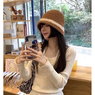 ภาพขนาดย่อของภาพหน้าปกสินค้าพร้อมส่ง4สี หมวกไหมพรม หมวก หมวกบักเก็ต เกาหลี แฟชั่น จากร้าน pinkostore1990 บน Shopee ภาพที่ 4
