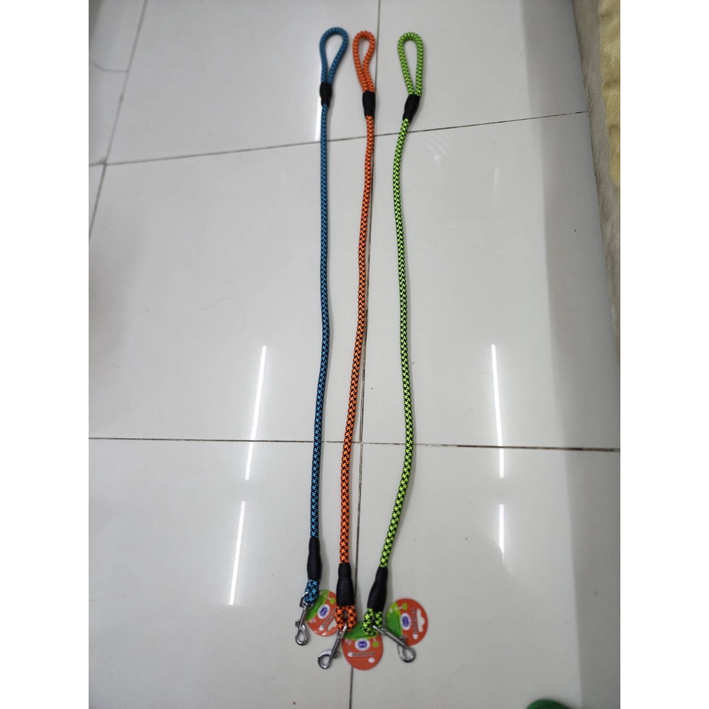 สายจูงสุนัขพันธ์ใหญ่-น้ำหนักไม่เกิน-10-25-กก-เส้นผ่าศูนญ์กลาง-15-mm-ขอเกี่ยวแสตนเลส-มีหูจับกันลื่น-ทนทานต่อแรงกระชากได้