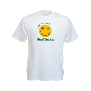 เสื้อยืดราสต้า เสื้อยืดสีดำ ลาย Smiley พร้อมคำว่า Land of Smile ลายน่ารักๆ สีสันโดดเด่น สะดุดตา  มีขนาดเดียว