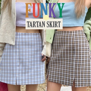 ภาพหน้าปกสินค้าChoosedress A0440 Funky tartan skirt กระโปรงลายสก็อตผ่าหน้า ที่เกี่ยวข้อง