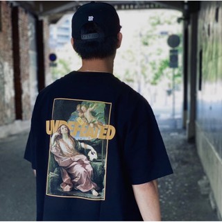 Undefeated UNDEFEATED เสื้อยืดลําลองสําหรับผู้ชายผู้หญิงแขนสั้นสไตล์ญี่ปุ่น