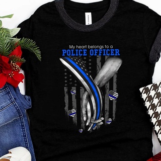 เสื้อยืดโอเวอร์ไซส์เสื้อยืด ลายตํารวจ My Heart Belongs To A Police ใส่สบาย ของขวัญวันฮาโลวีนS-3XL