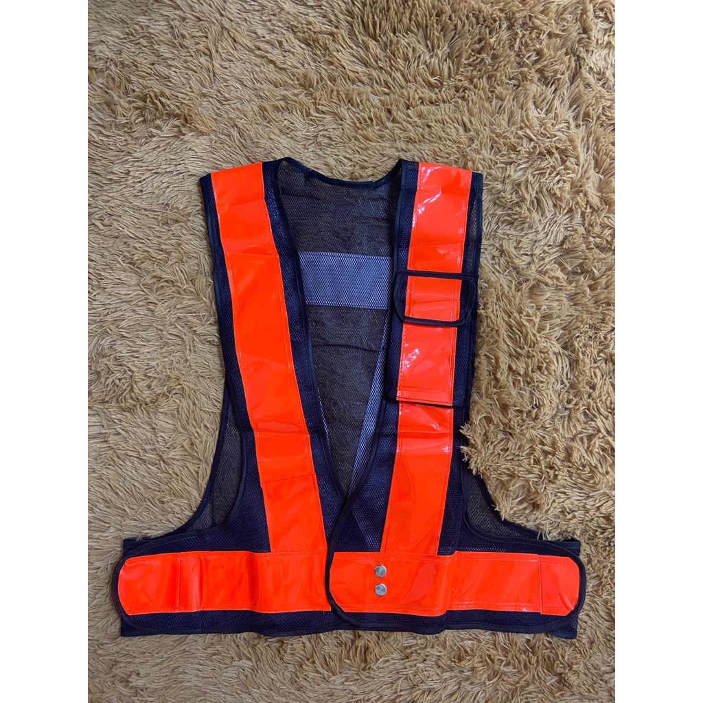 ภาพสินค้าF11  Reflective Vest safety vest  เสื้อกั๊กสะท้อนแสง กั๊กจราจร,ความปลอดภัย จากร้าน subeixu บน Shopee ภาพที่ 1