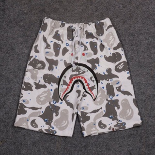 A BATHING APE Bape SHARK CAMO WHITE ของแท้ กางเกงขาสั้น APE พรีเมี่ยม สําหรับอาบน้ํา