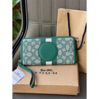 COACH  DEMPSEY LARGE PHONE WALLET IN SIGNATURE JACQUARD WITH STRIPE AND COACH PATCH