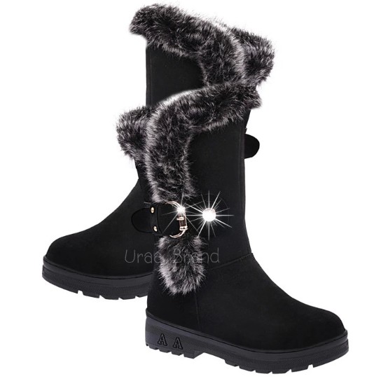 ภาพหน้าปกสินค้า(พร้อมส่ง) รองเท้าบูท บูท รองเท้าบูทลุยหิมะ รองเท้าหน้าหนาว รองเท้า รองเท้าบูทยาว รุ่น Fur Boot (สีดำ) จากร้าน uraa.brand บน Shopee