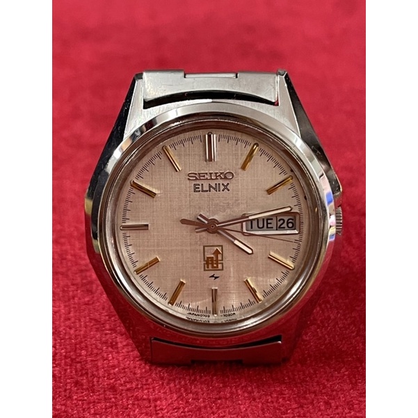SEIKO・ELNIX。￼WARER RESISTANT。【自動巻き 可動品】。 手っ取り早かっ