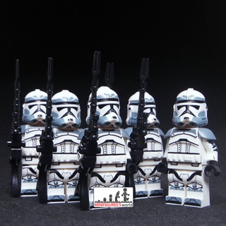 โมเดลฟิกเกอร์ Star Wars Stormtrooper Porcelain Version Old Republic