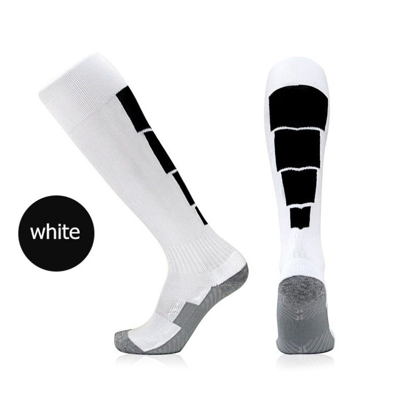 ภาพสินค้าถุงเท้ากีฬากลางแจ้ง บาสเกตบอล ฟุตบอลยาว ถุงเท้ากีฬาสำหรับวิ่งกีฬา Men Anti-Slip Football Socks Breathable Sports Sock จากร้าน simpletch บน Shopee ภาพที่ 1