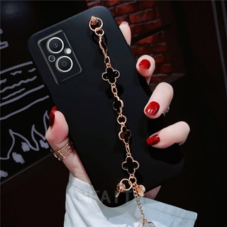 2022 New เคส OPPO Reno 8 Z 5G Reno8 Pro 5G Fashion TPU Silicone Skin Feel with Clover Bracelet Gold Foil Chain Cover เคสโทรศัพท์ Oppo Reno8Z Reno8Pro Black Soft Case