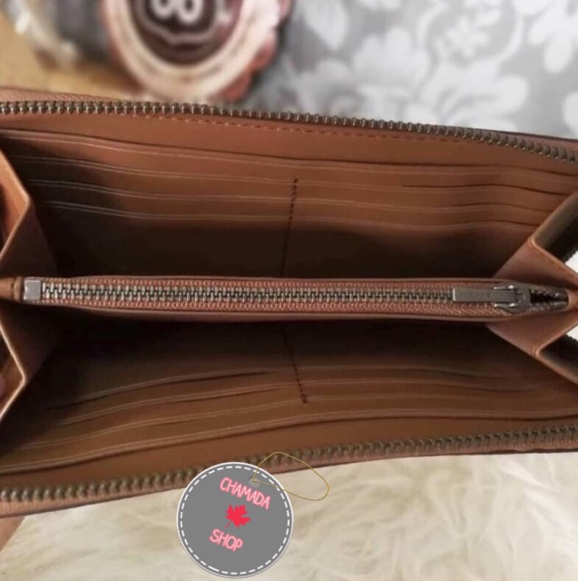 coach-pebble-leather-accordion-zip-wallet