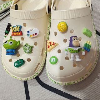 Buzz Lightyear crors jibits ชุดอุปกรณ์เสริม จี้รูปรองเท้า สําหรับเด็ก