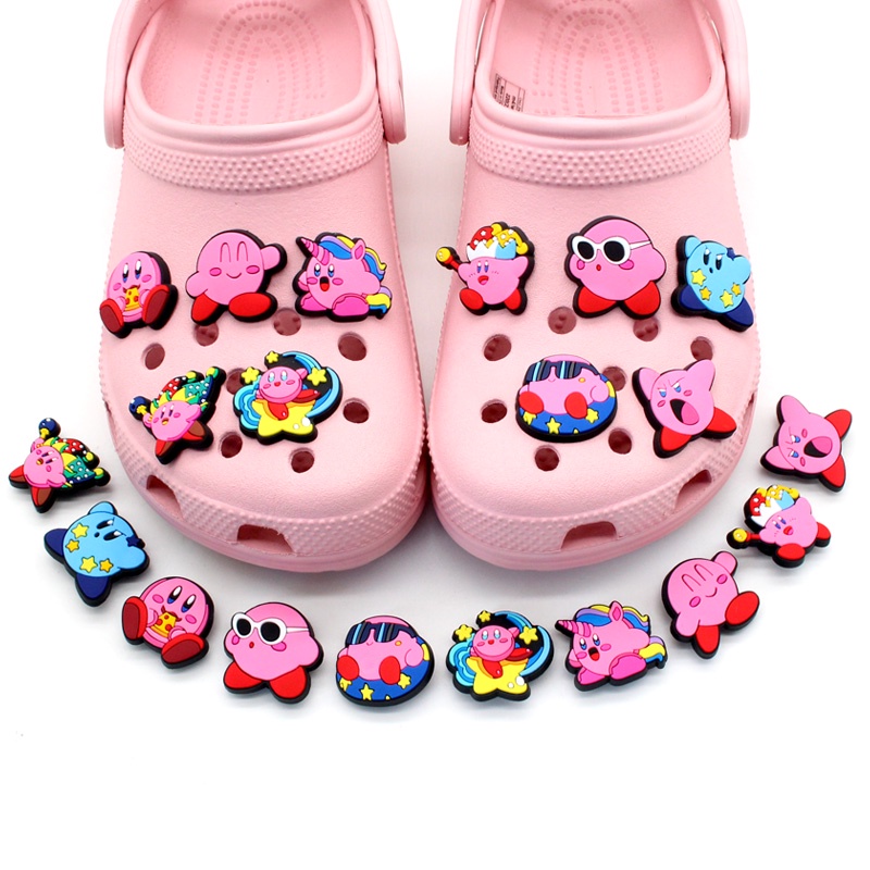 kirby-ใหม่-jibbitz-1-ชิ้น-shoe-charms-crocs-pvc-สีชมพู-ลายการ์ตูนอนิเมะ-diy-decorate-accessories-น่ารัก-ของขวัญคริสต์มาส-สำหรับตกแต่งรองเท้าเด็ก