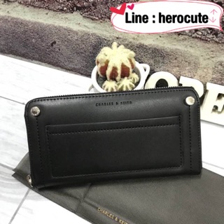 CHARLES & KEITH STUDDED FRONT POCKET WALLET ของแท้ ราคาถูก